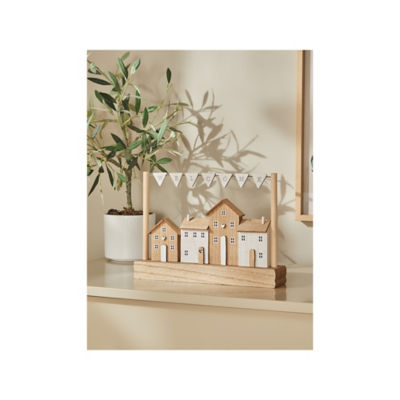 George Home White Welcome Houses Sign