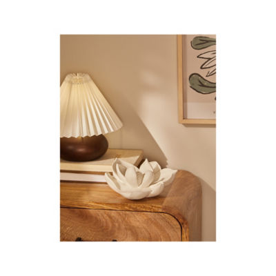 George Home White Flower
