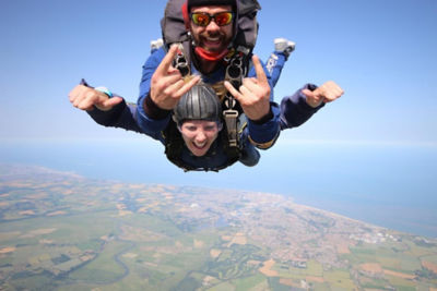 Daredevil Amy jumps out of plane to raise money for hospice