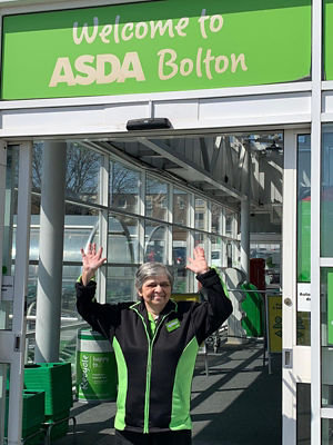 Lisa Bezkorowajznyj has worked at Asda Bolton since 1971