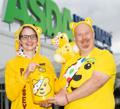 Asda Chesser community champion Gary Anderson with colleague Lauren Milsted supporting BBC Children in Need