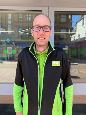 Dan Chown from Asda Sutton teaches sign language
