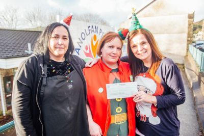 Karen from Asda Tonypandy presenting a grant to Canolfan Pentre