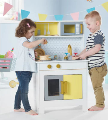 Wooden toys 2019 - foldaway kitchen