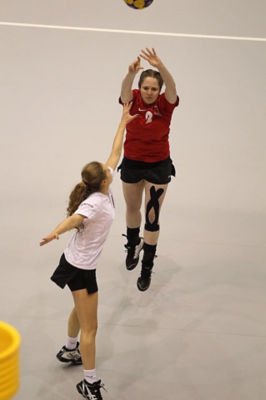 Asda Gillingham Pier colleague Elise Sparks playing Korfball