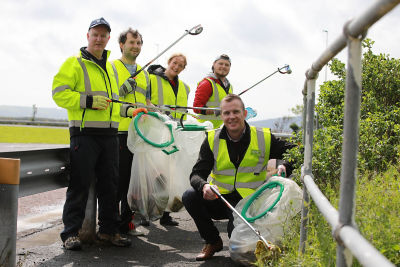 Larne colleagues help with litter pick