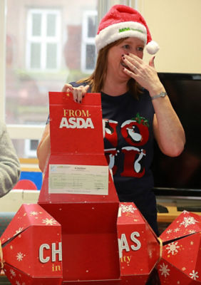 Karen Crothers with the cheque