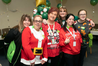 Asda Small Heath community champion arranges Spreading Christmas Cheer surprise for Wiley Avenue South People's group