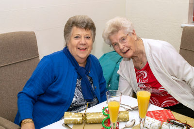 Asda Small Heath community champion arranges Spreading Christmas Cheer surprise for Wiley Avenue South People's group