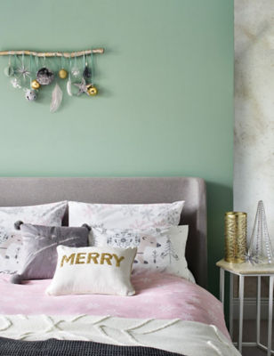 Christmas bedding - snowflake design