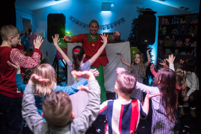 Asda Gosforth puts on surprise Christmas party for children at Hazelrigg Community Centre