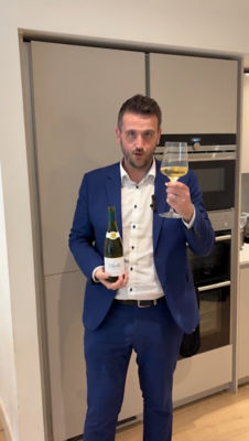 Instagram reel from @tynetipplesndtravel drinking Asda Exceptional Chablis